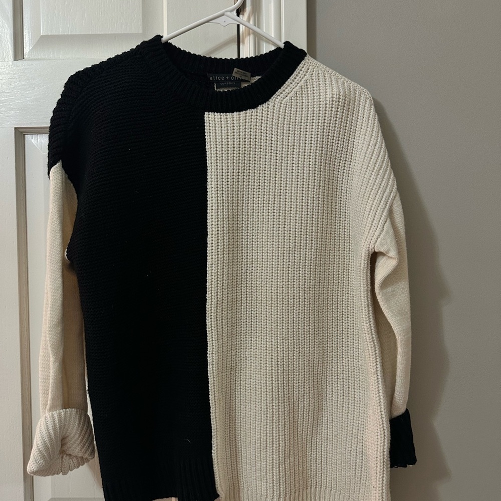 Alice + Olivia Black and White Crew Neck Sweater